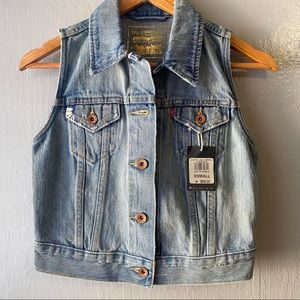 NWT Levi’s Jean Jacket